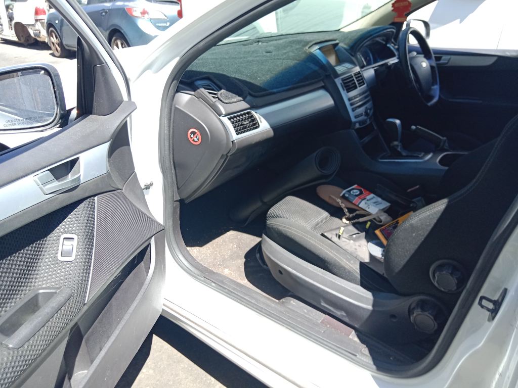 Subaru liberty 2010 Grey Wrecking