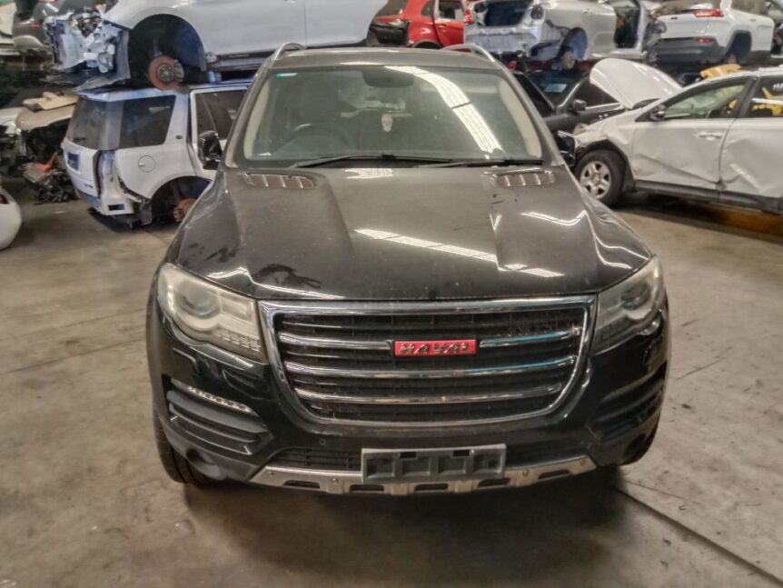 Toyota RAV4 2015 White Wrecking