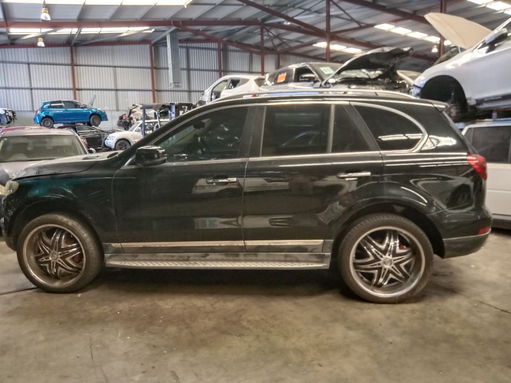 Toyota RAV4 2015 White Wrecking