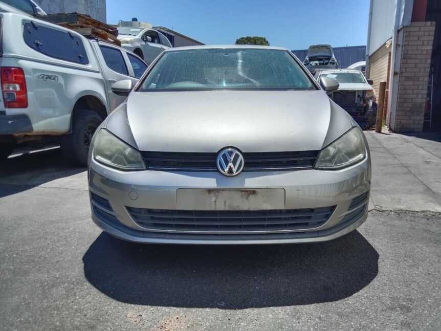 Volkswagen golf 2013 Silver Wrecking