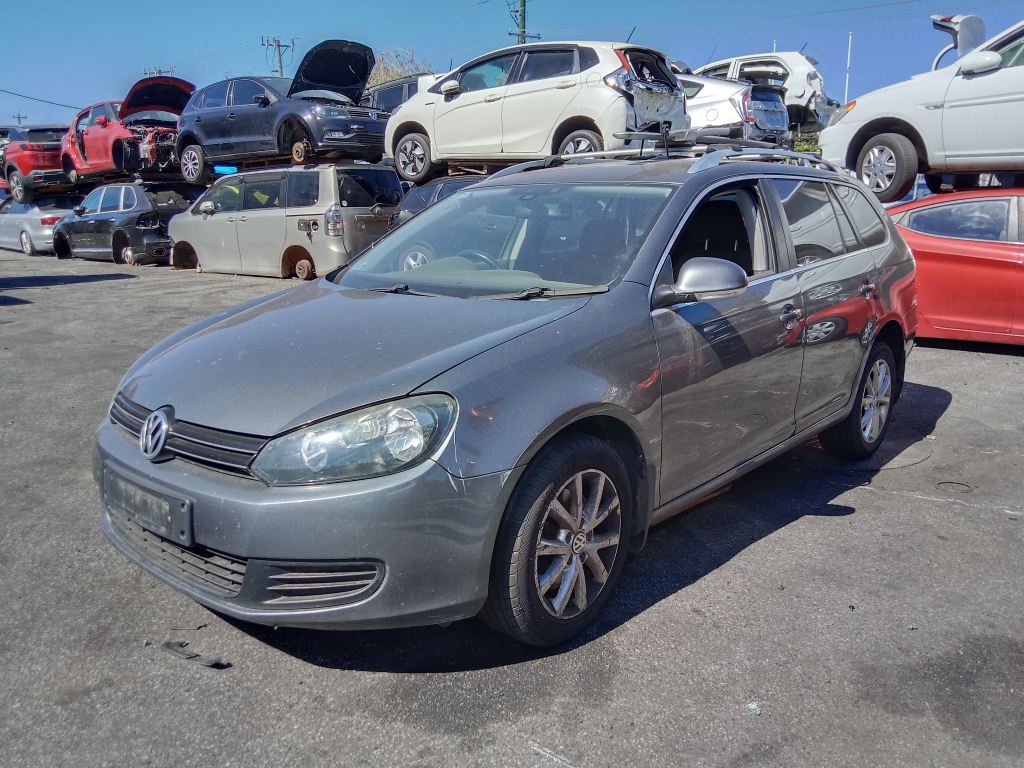 Volkswagen golf mark 6 2010 Grey Wrecking