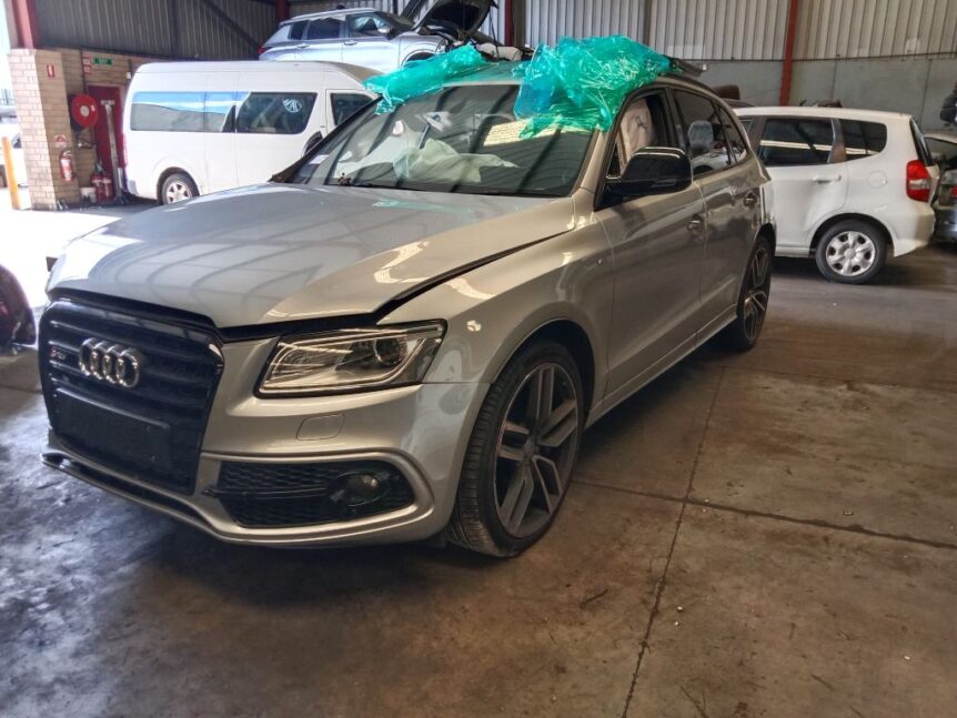 Audi Q5 2016 Silver Wrecking