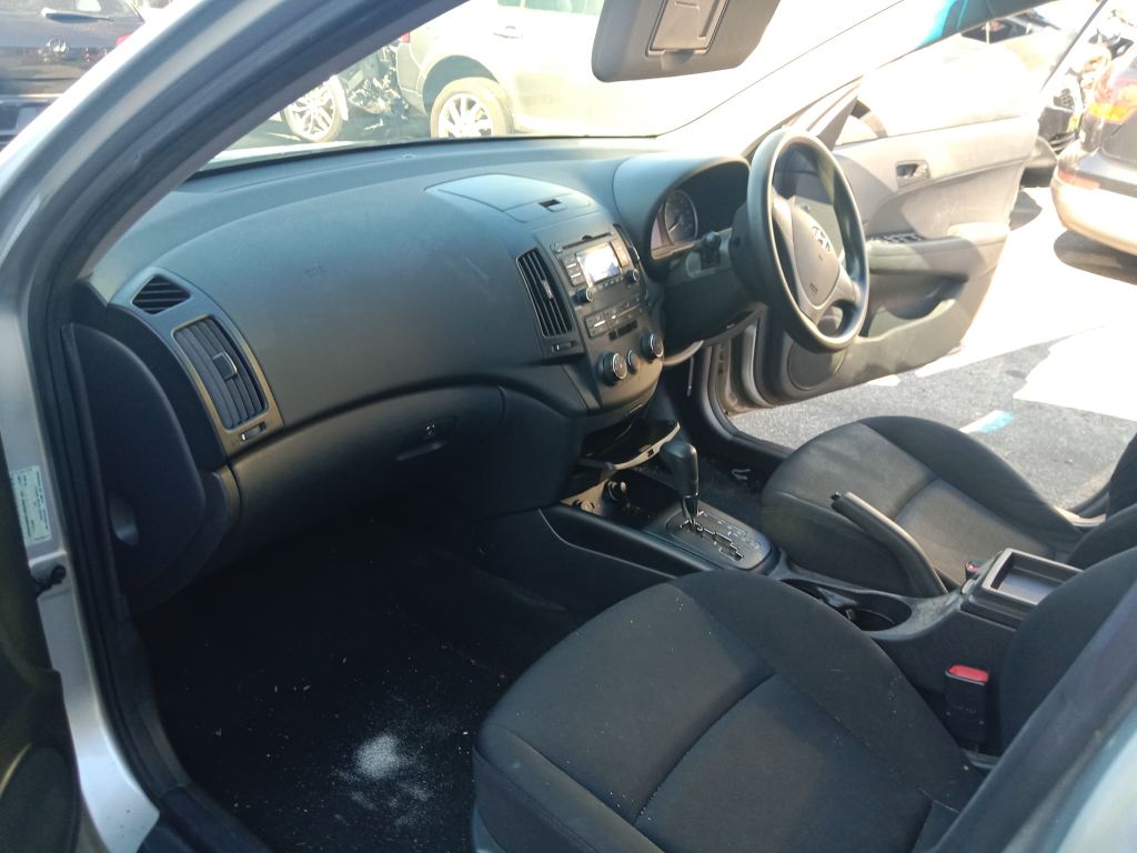 Hyundai i30 2011 Silver Wrecking