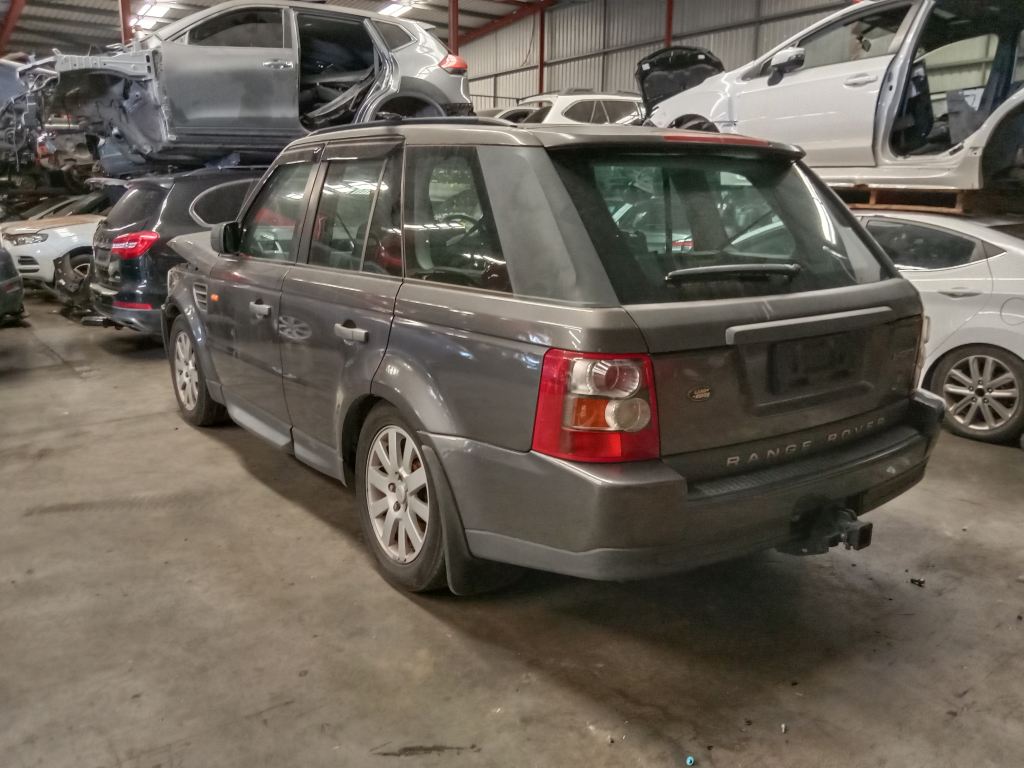 Land Rover Range Rover sport 2006 Grey Wrecking