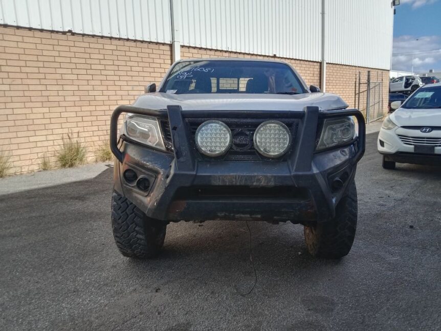 nissan navara 2015 white wrecking