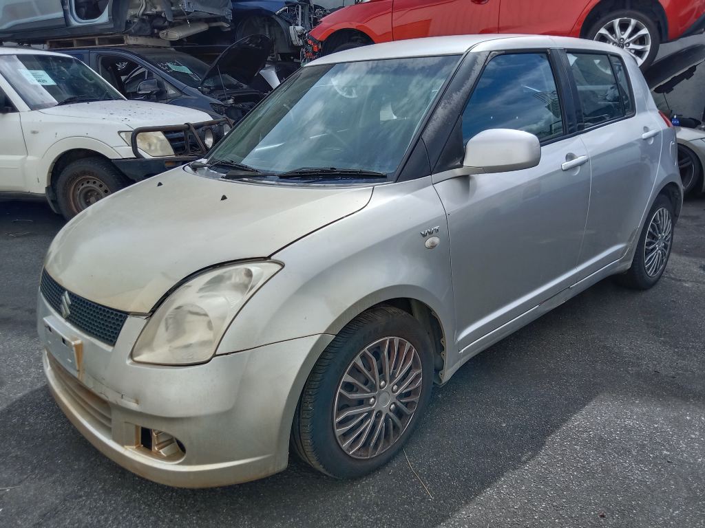 Suzuki Swift 2005 Silver Wrecking