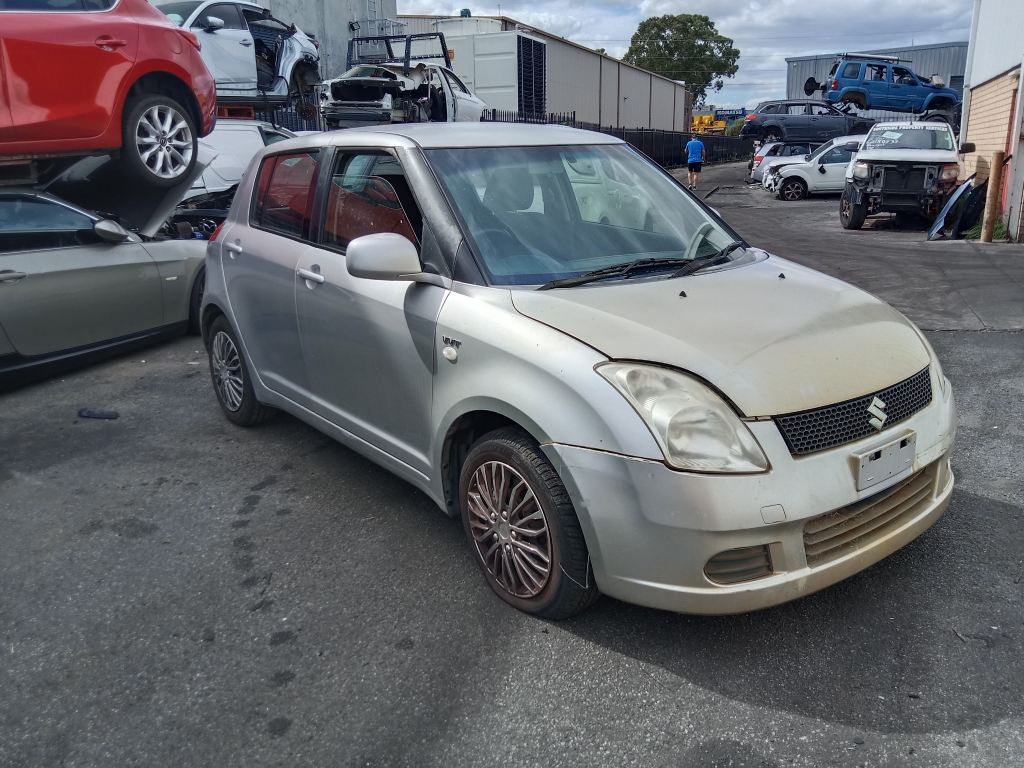 Suzuki Swift 2005 Silver Wrecking