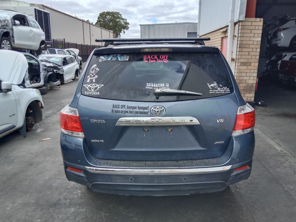 Toyota Kluger 2012 Grey Wrecking