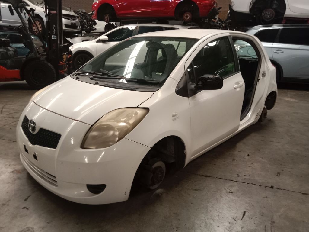 Toyota Yaris 2006 White Wrecking