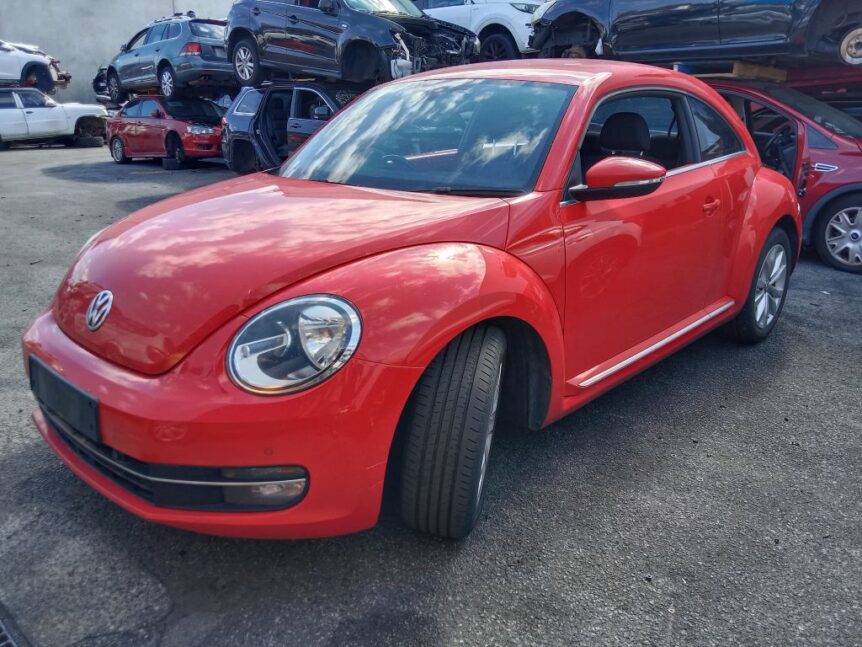 volkswagen beetle 2013 red wrecking