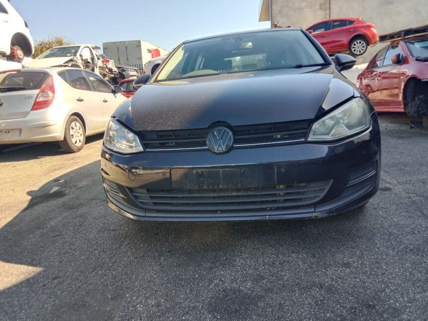 Volkswagen golf tsi 2013 Black Wrecking