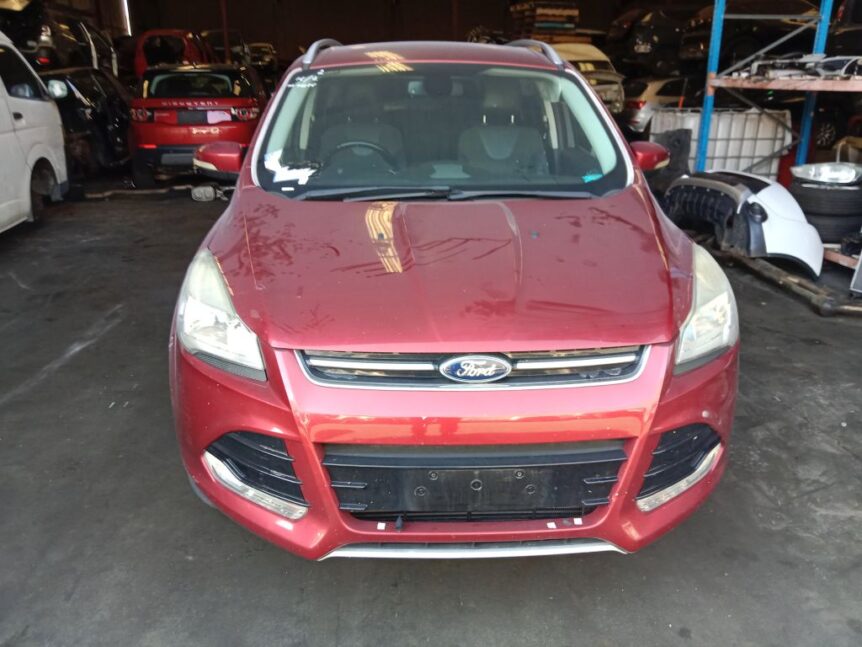 Ford Kuga 2015 Red Wrecking