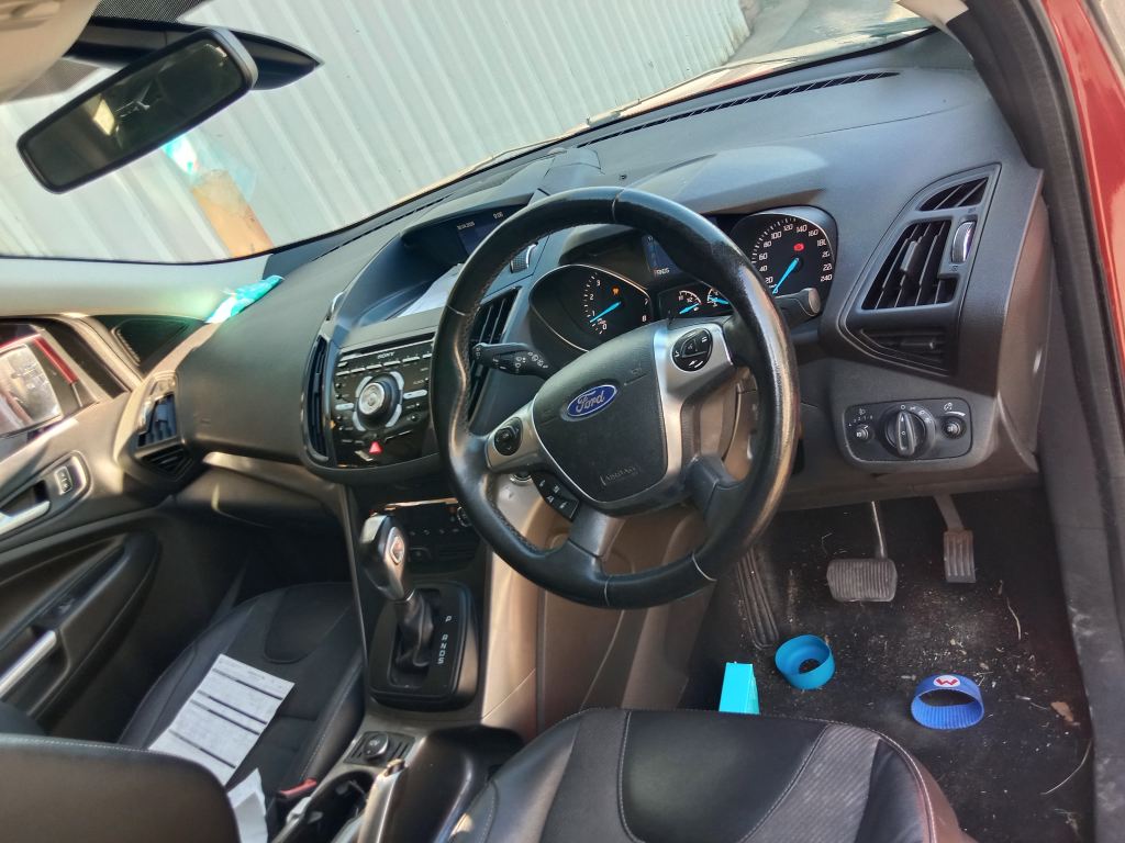 Ford Kuga 2015 Red Wrecking