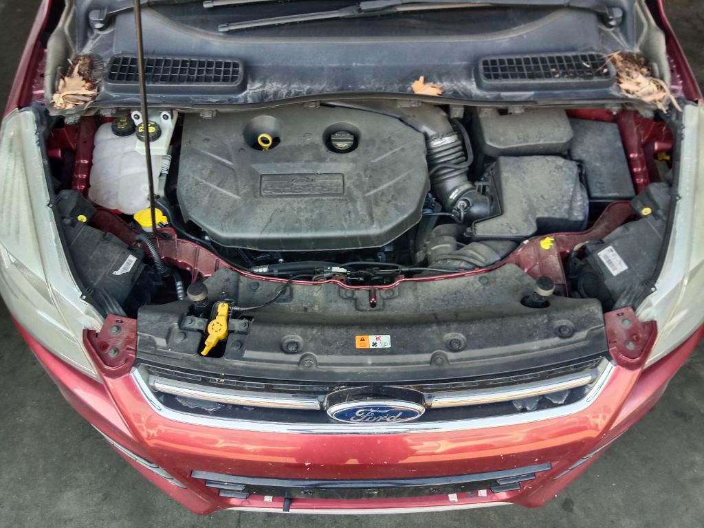 Ford Kuga 2015 Red Wrecking