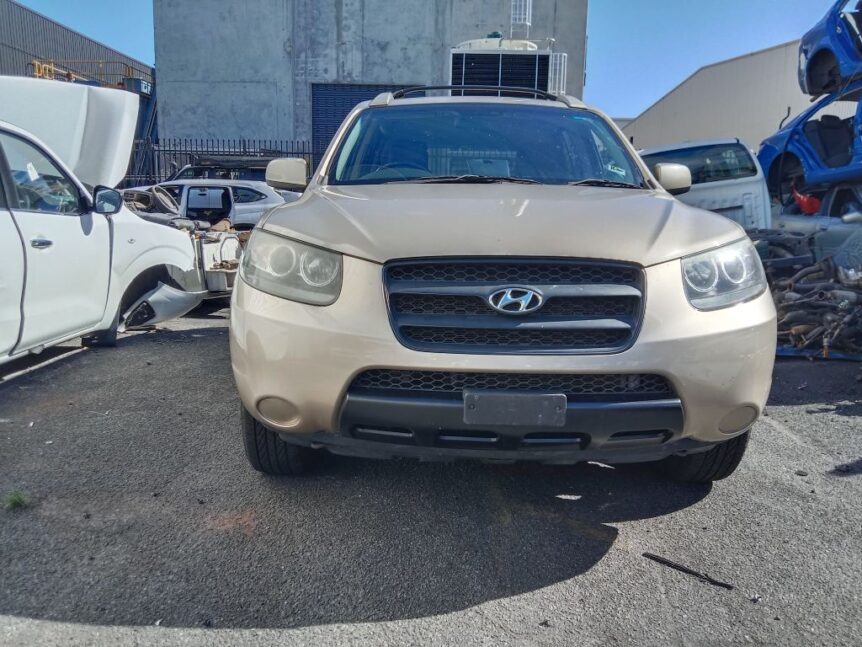 Hyundai Santa Fe 2008 Gold Wrecking