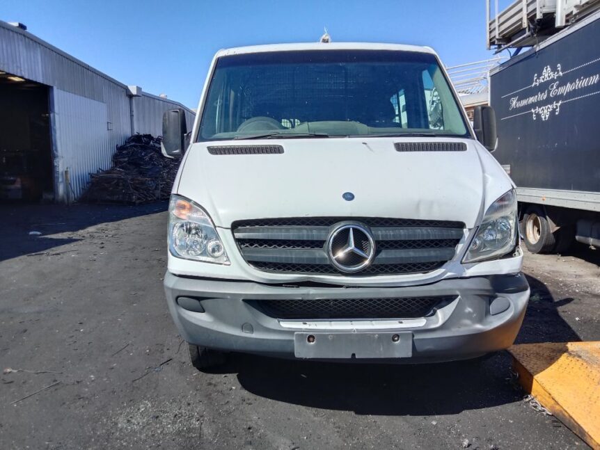 Mercedes-Benz Sprinter 2013 White Wrecking