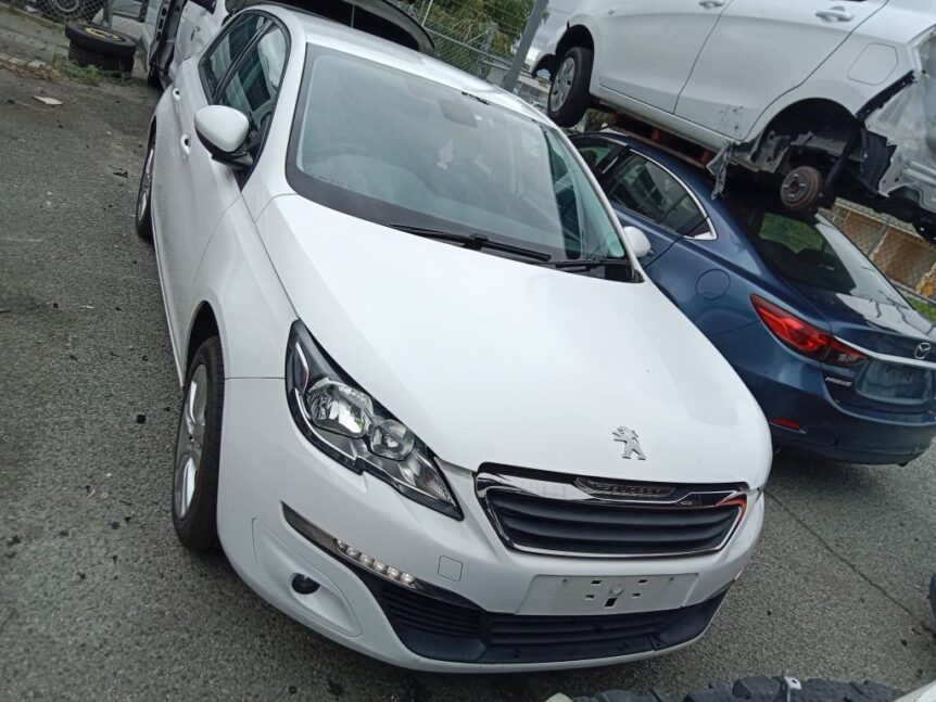 Peugeot 308 2017 White Wrecking