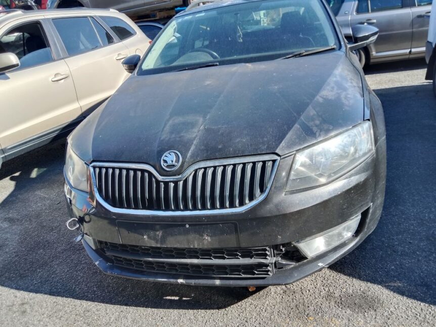 Skoda Octavia 2016 Black Wrecking