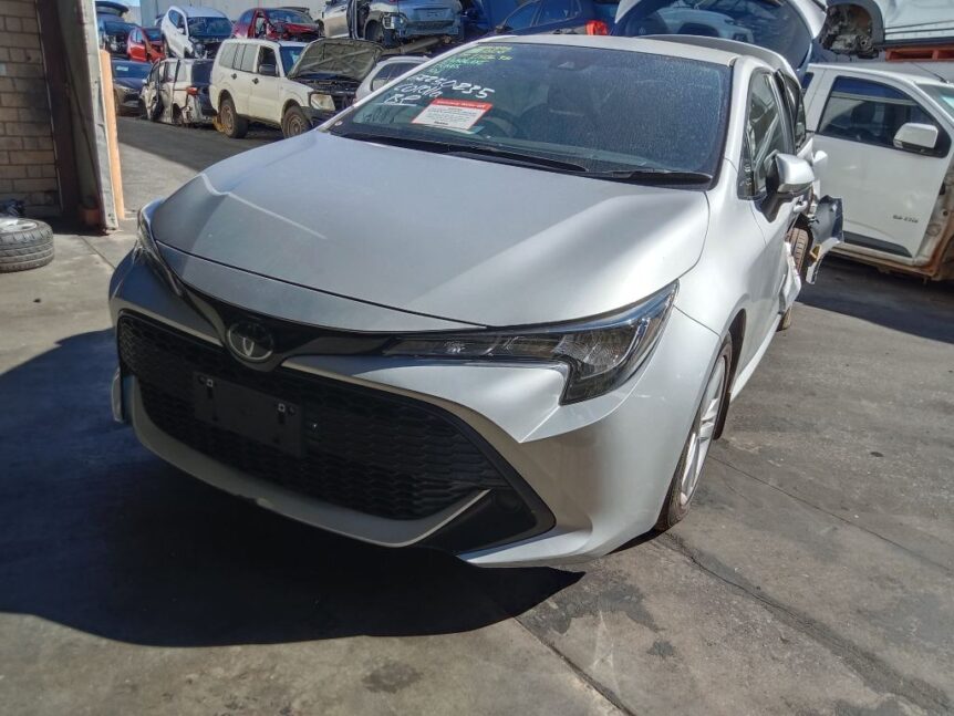 Toyota corolla 2020 Silver Wrecking