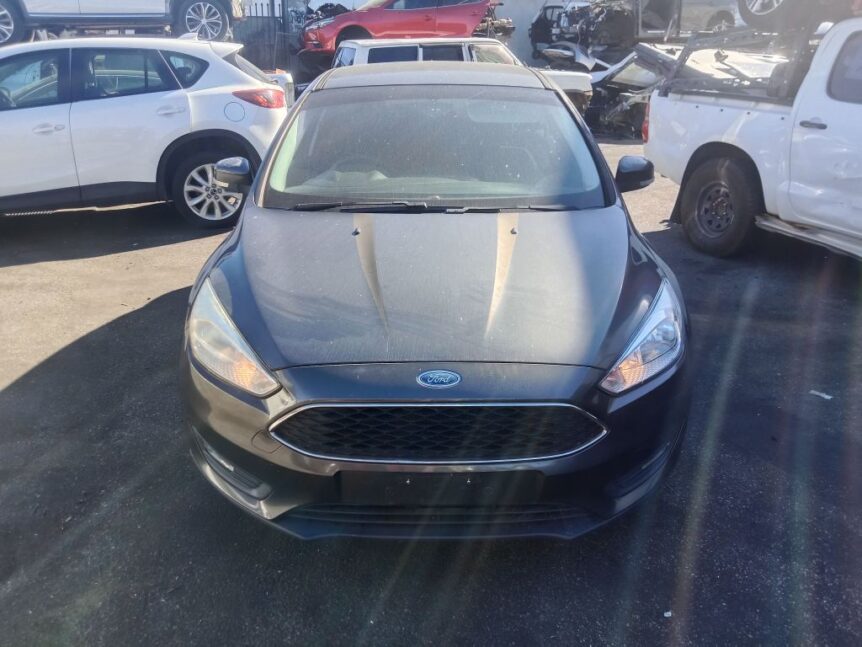 Ford Focus 2017 Grey Wrecking