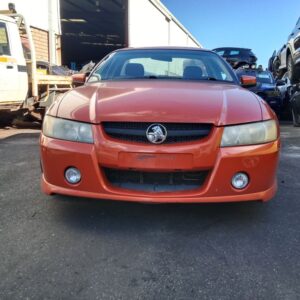 Holden Commodore 2006 orange Wrecking