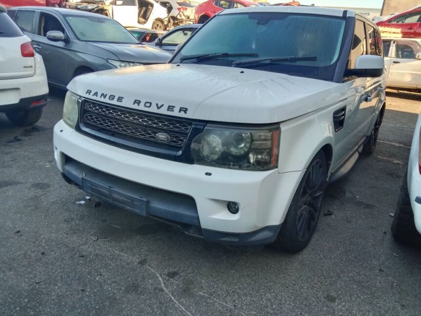 Land Rover Range Rover Sport 2012 White Wrecking