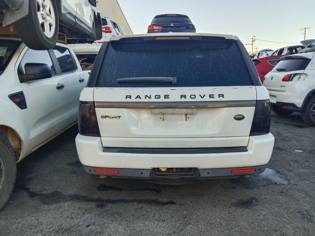 Land Rover Range Rover Sport 2012 White Wrecking