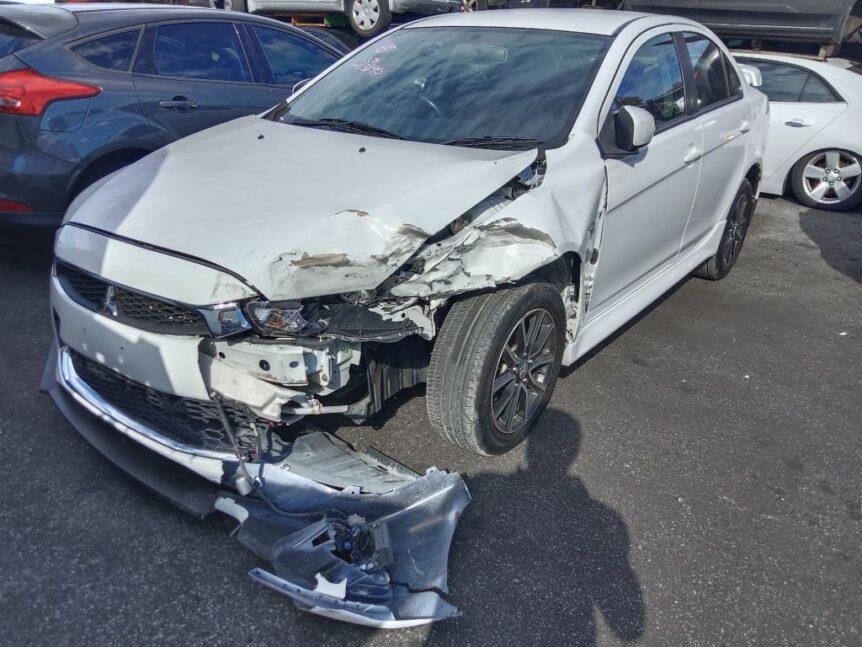 Mitsubishi Lancer 2018 White Wrecking