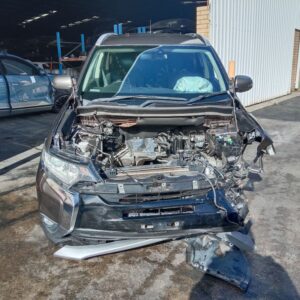 Mitsubishi outlander 2016 Grey Wrecking