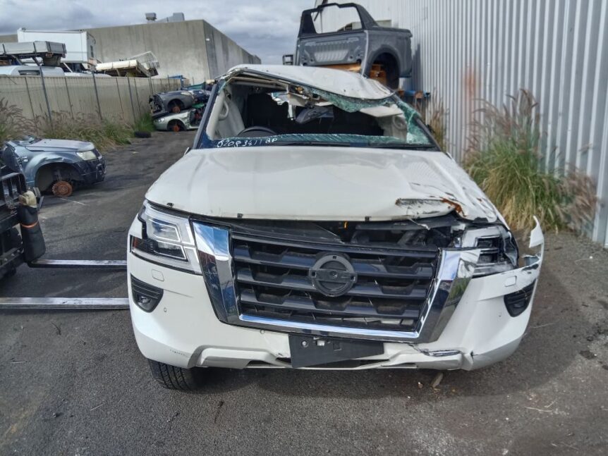 Nissan patrol 2024 White Wrecking