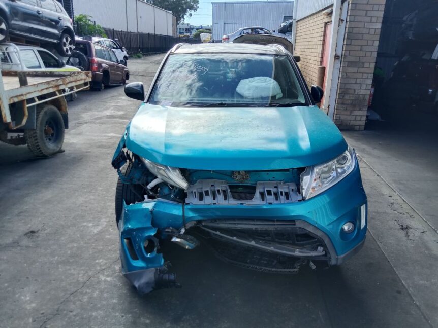 Suzuki Vitara 2016 Blue Wrecking