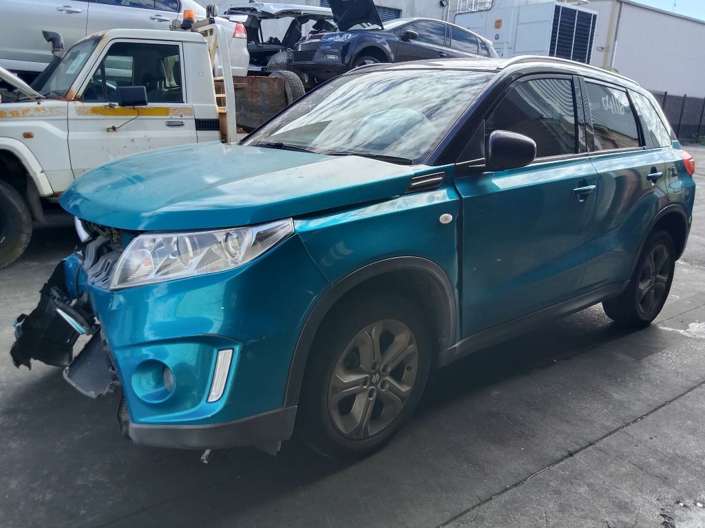 Suzuki Vitara 2016 Blue Wrecking