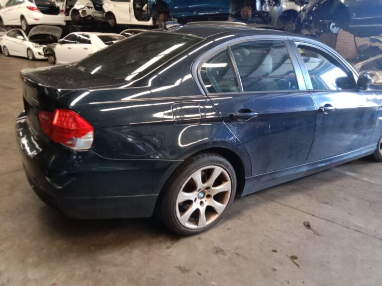 BMW 3 series 2009 Blue Wrecking