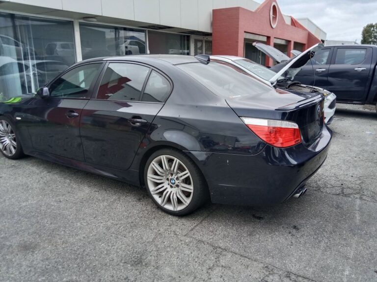 BMW E60 5 SERIES 2006 Dark blue Wrecking