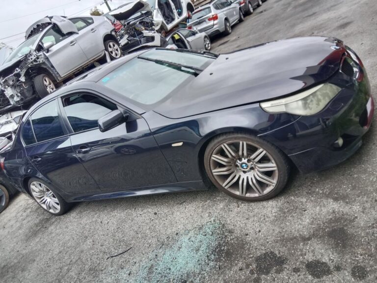 BMW E60 5 SERIES 2006 Dark blue Wrecking