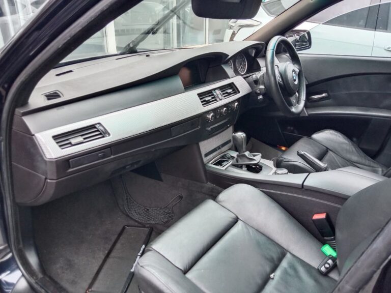 BMW E60 5 SERIES 2006 Dark blue Wrecking