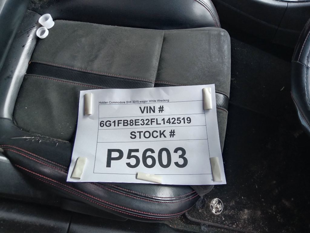Holden Commodore SV6 2015 wagon White Wrecking - Image 16