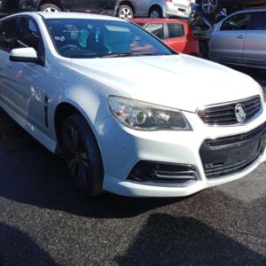 Holden Commodore SV6 2015 wagon White Wrecking