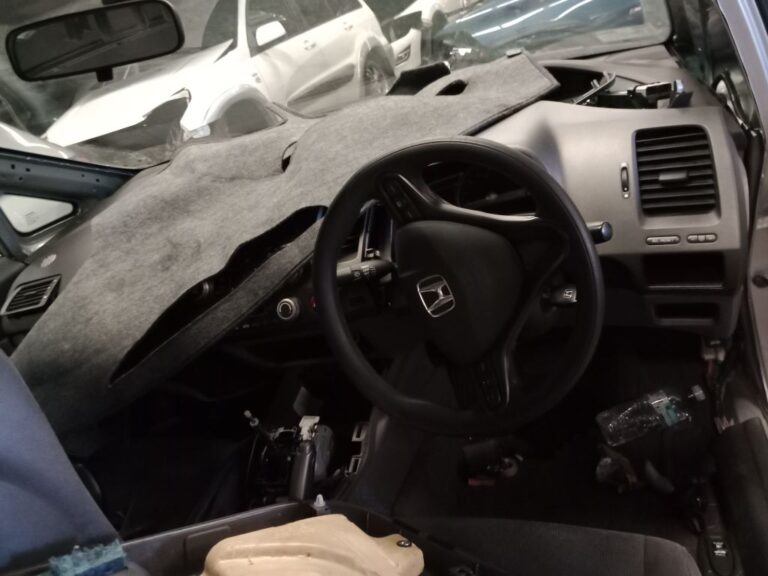 Honda Civic 2007 Silver Wrecking