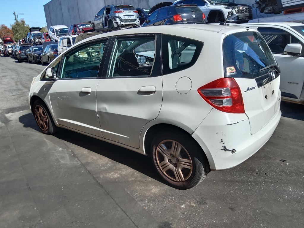 Honda jazz 2011 White Wrecking