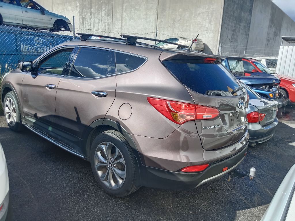 Hyundai Santa Fe 2013 Grey Wrecking