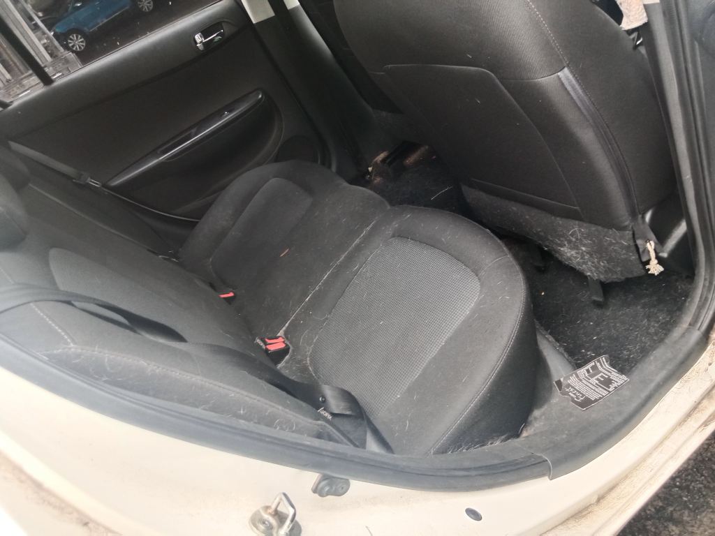 Hyundai i20 2012 White Wrecking
