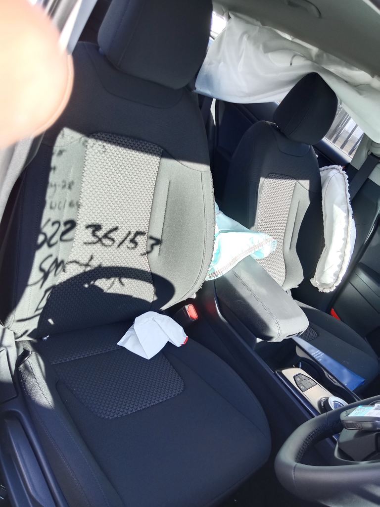 Kia Sportage hybrid 2025 White Wrecking
