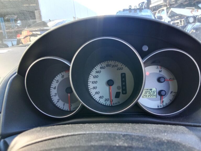 Mazda 3 2006 White Wrecking