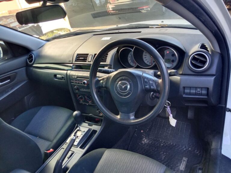 Mazda 3 2006 White Wrecking