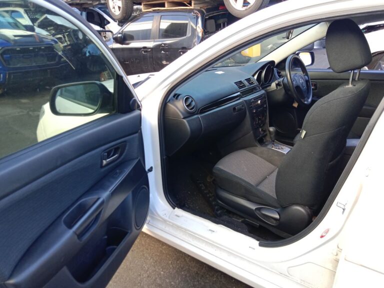 Mazda 3 2006 White Wrecking