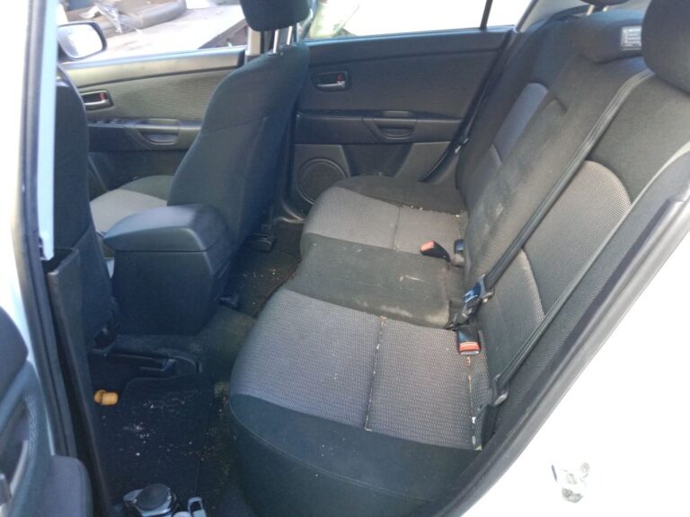 Mazda 3 2006 White Wrecking
