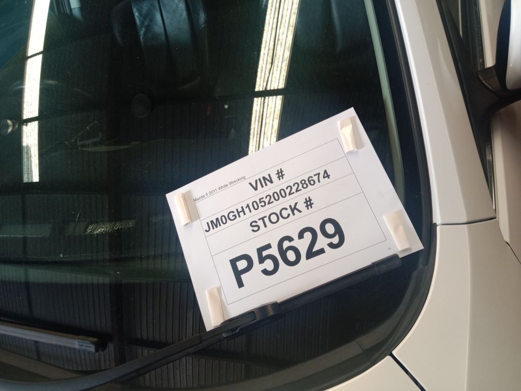 Mazda 6 2011 White Wrecking - Image 15