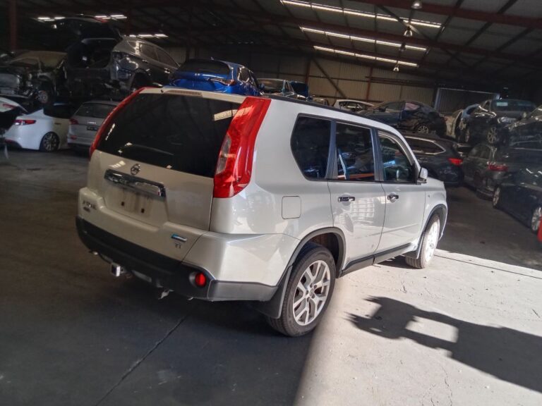 Nissan X-Trail 2011 White Wrecking