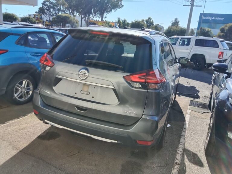 Nissan X-Trail 2018 Grey Wrecking